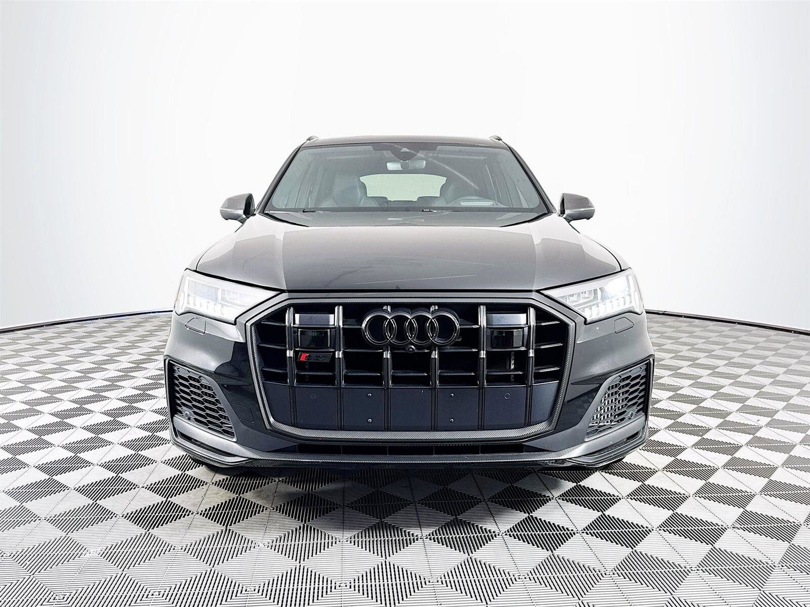 2022 Audi SQ7 Premium Plus photo 2