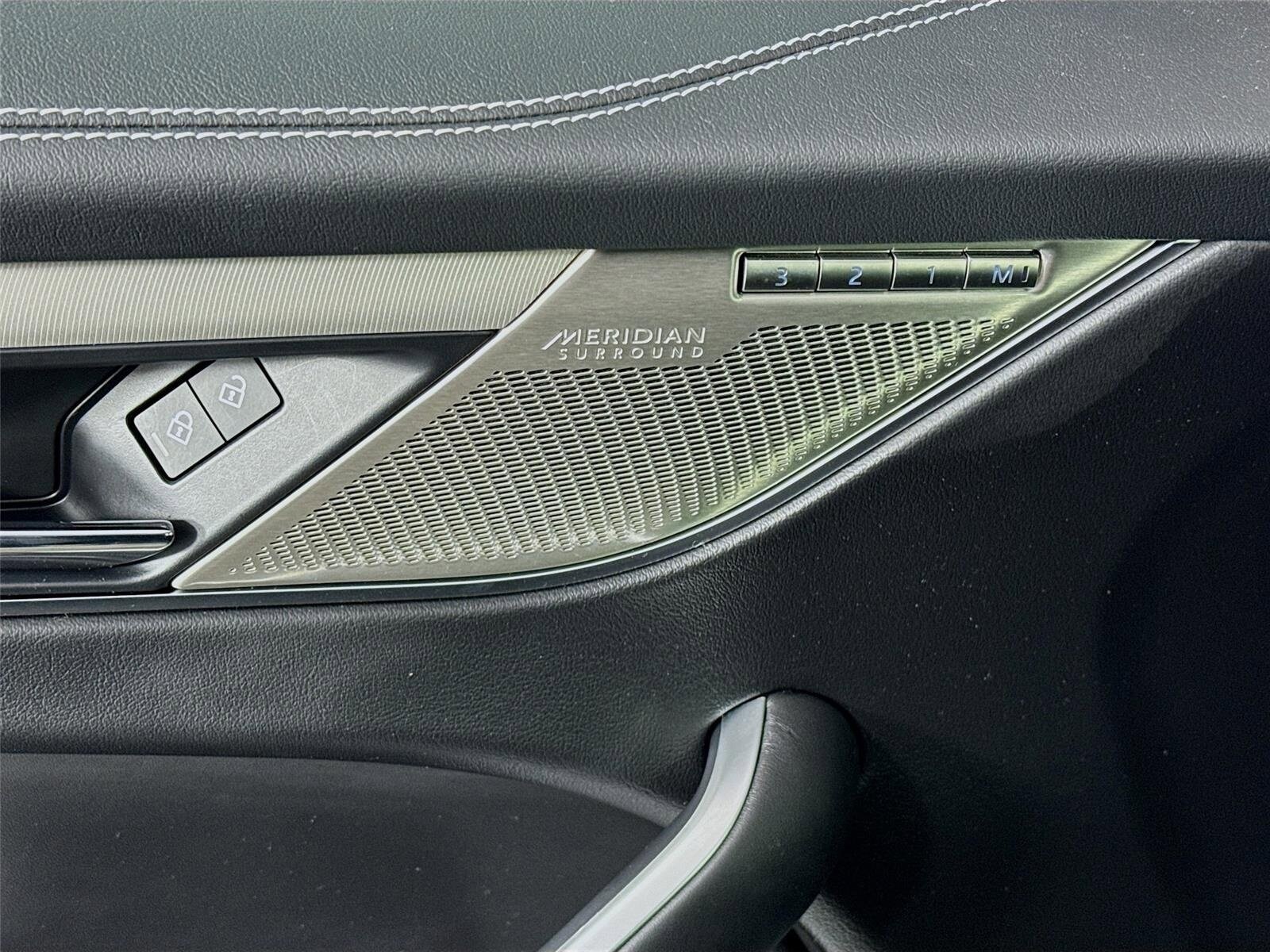 2026 Jaguar F-Pace R-Dynamic S - Photo 21