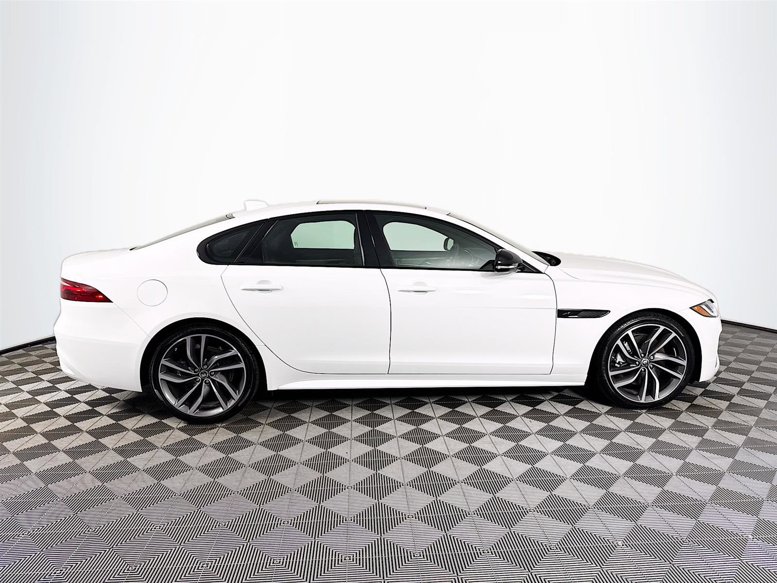 JAGUAR KS-20　WHITE No Reserve: 20-Years-Owned 1998 Jaguar XK8 Coupe for sale on