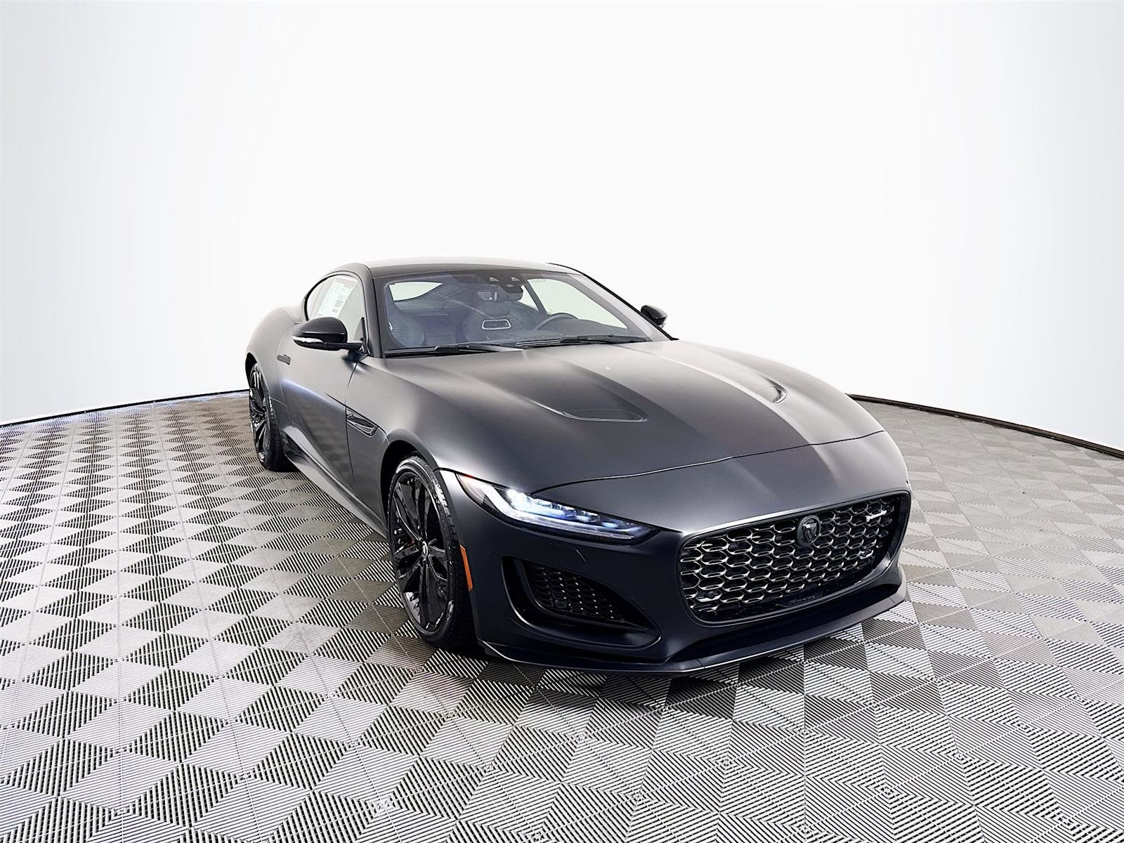 2024 Jaguar F-Type R-Dynamic's photo