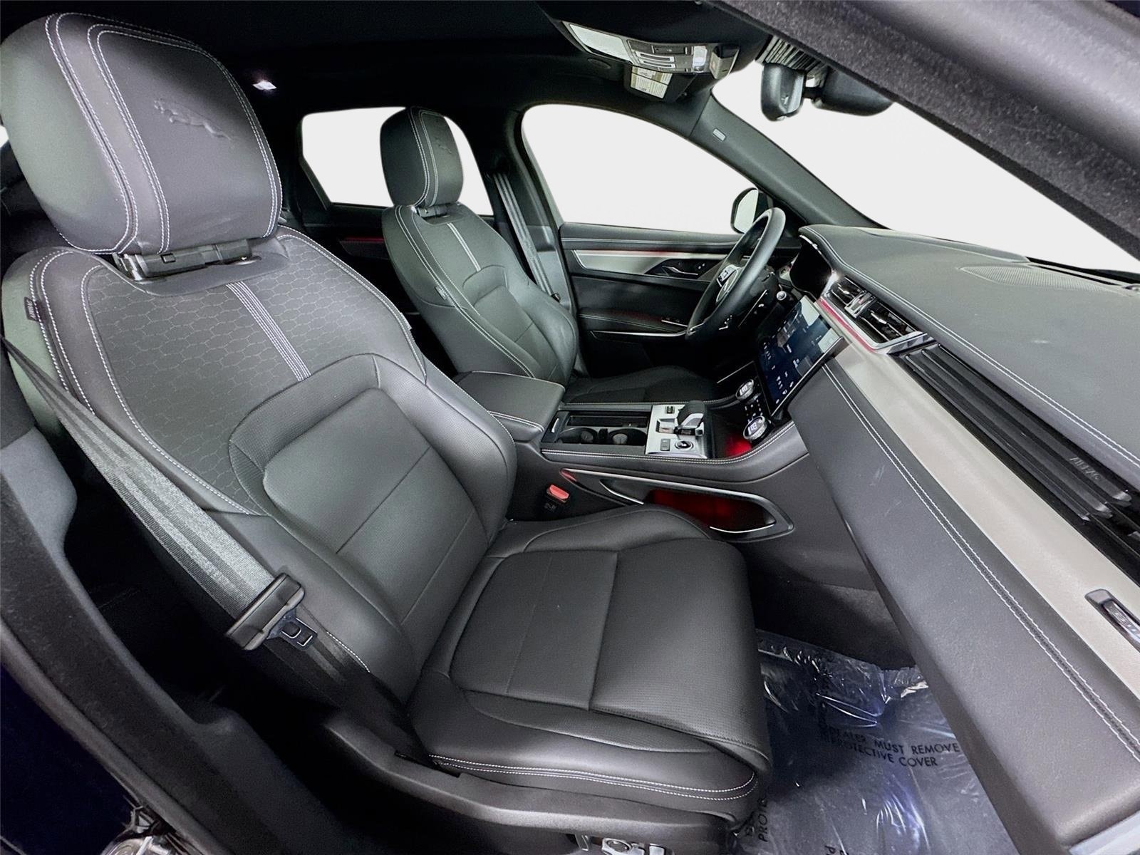 2026 Jaguar F-Pace R-Dynamic S - Photo 30