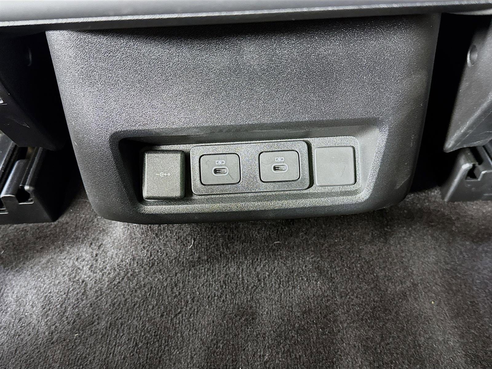 2025 Land Rover Discovery Metropolitan Edition - Photo 28