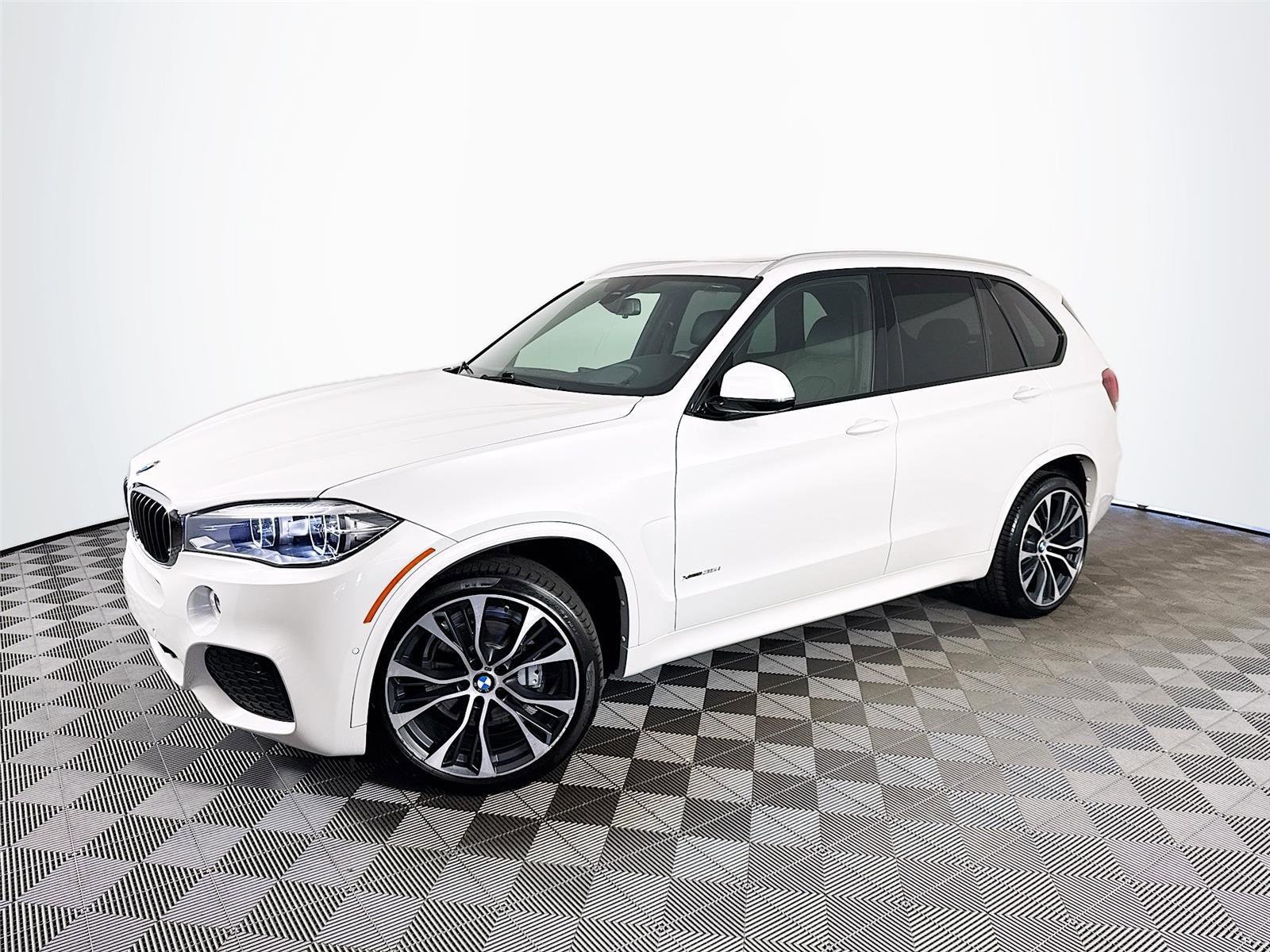 2018 BMW X5 xDrive35i's photo