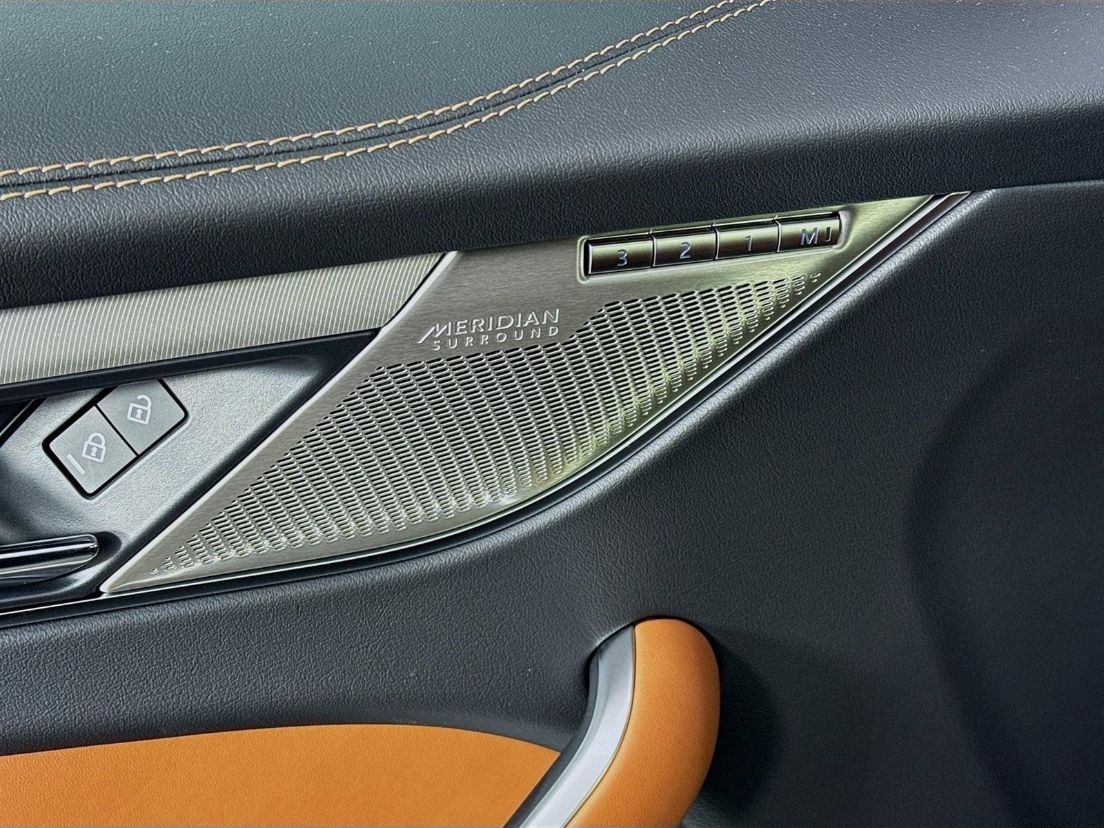 2026 Jaguar F-Pace R-Dynamic S - Photo 21