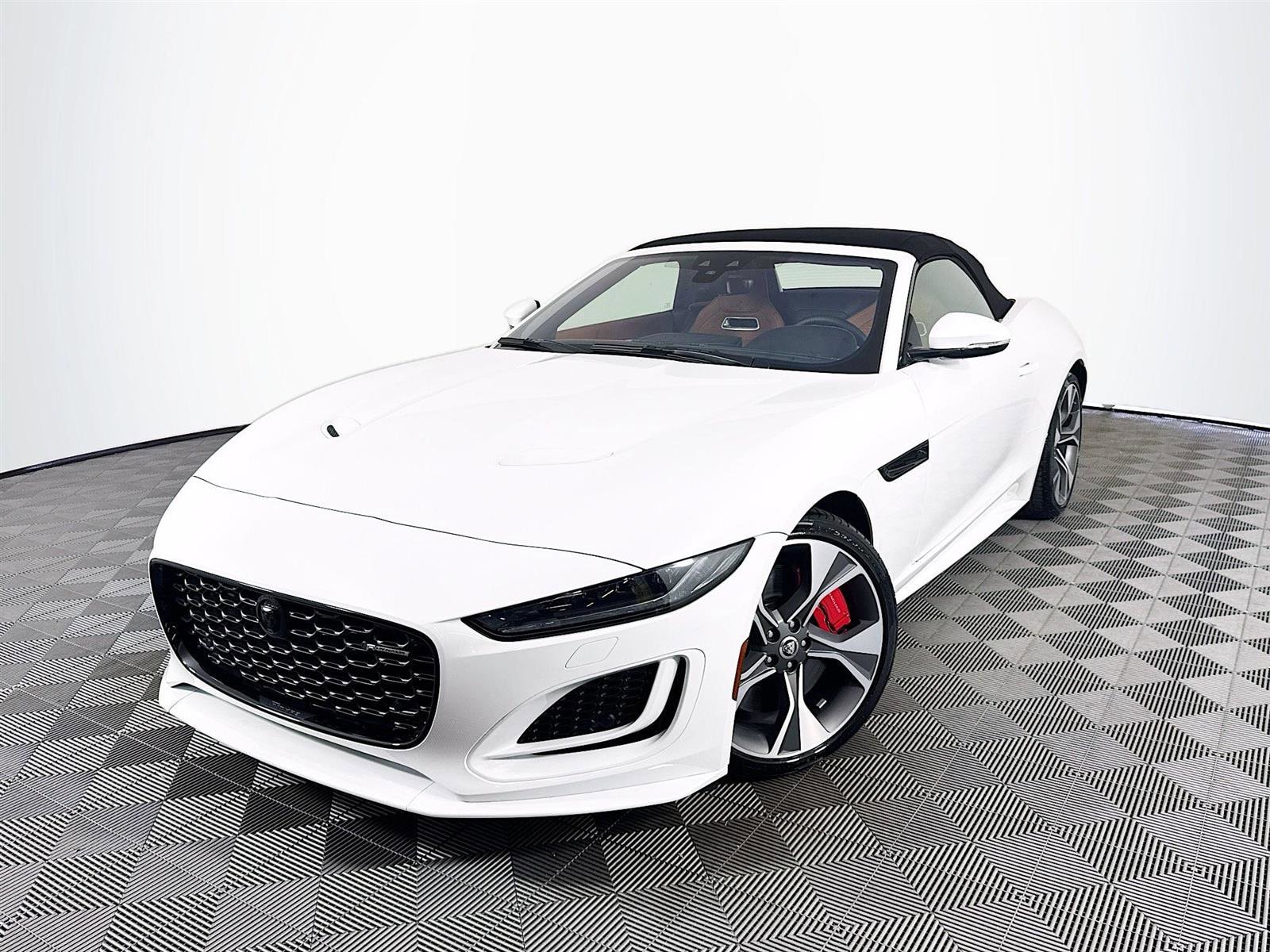 2024 Jaguar F-TYPE P450 R-Dynamic photo 3