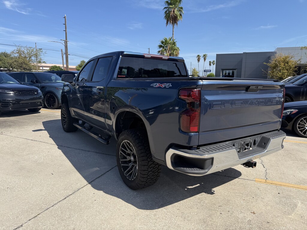 Used 2021 Chevrolet Silverado 1500 LT Truck Crew Cab