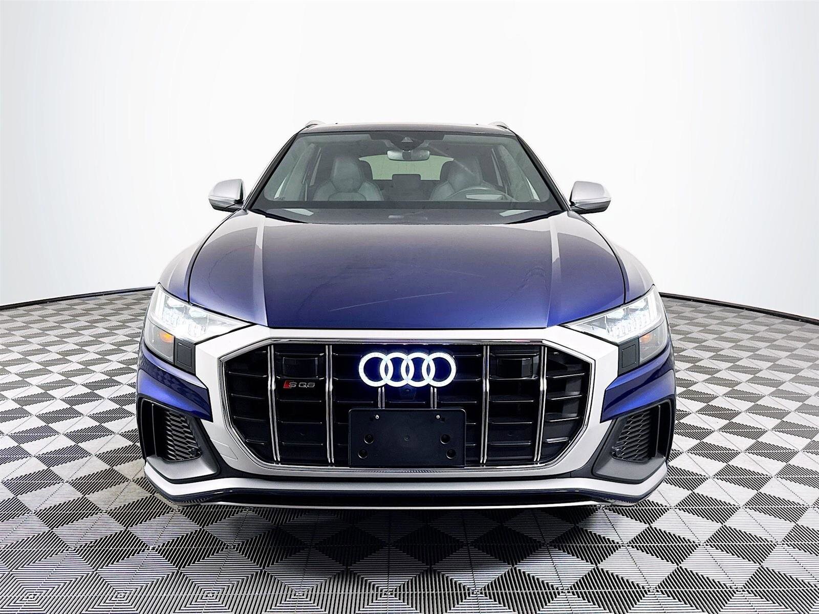 2023 Audi SQ8 Premium Plus photo 2