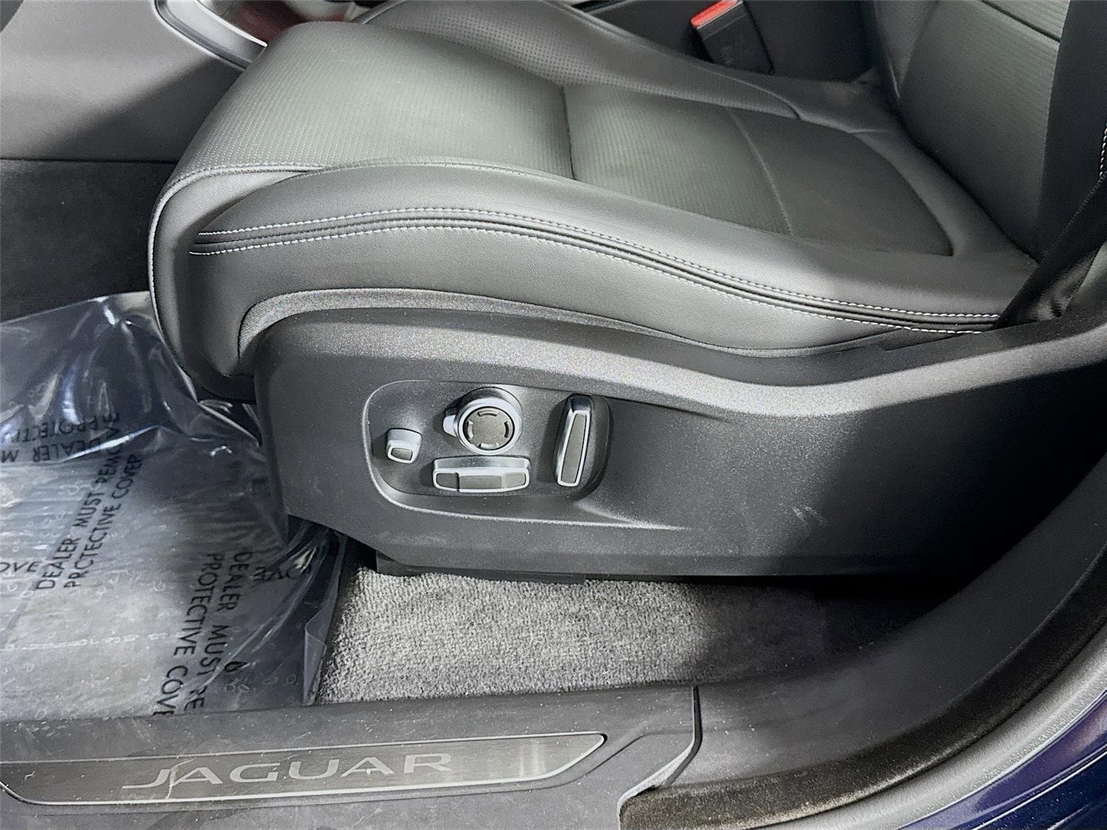 2026 Jaguar F-Pace R-Dynamic S - Photo 22