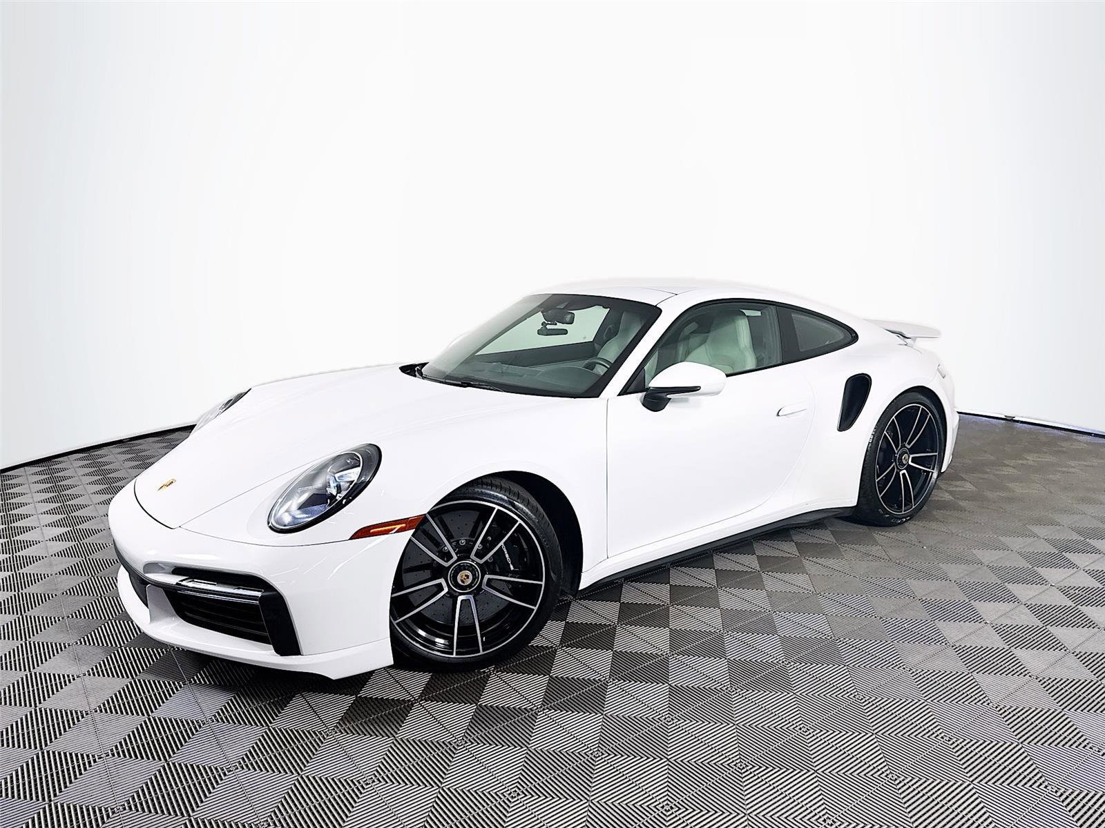 2021 Porsche 911 Turbo S Coupe's photo