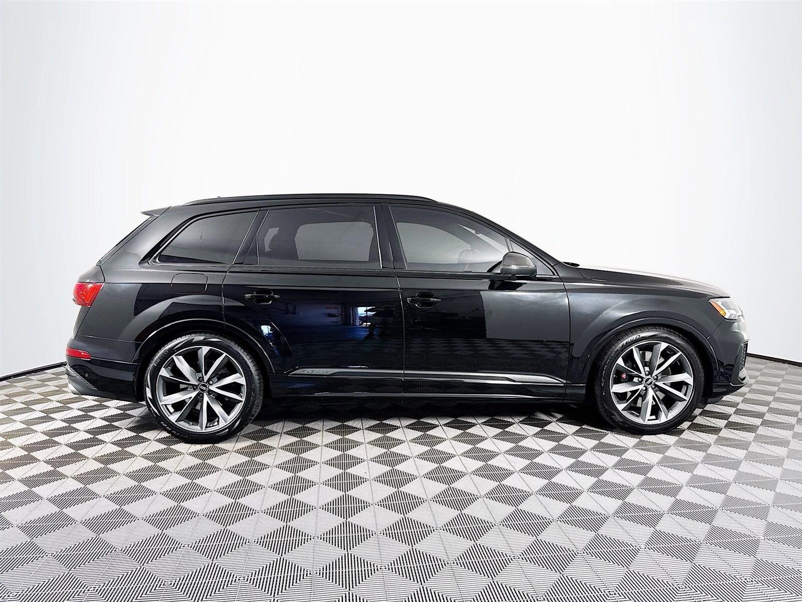 2022 Audi SQ7 Premium Plus photo 4