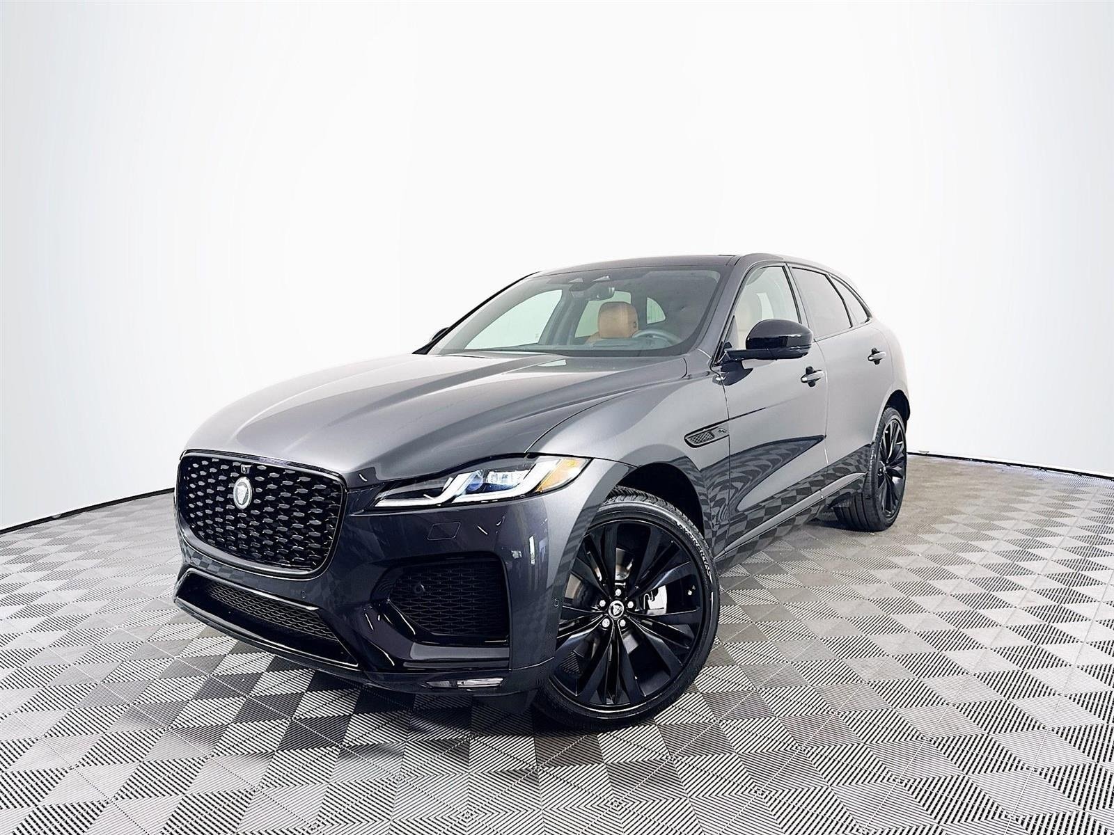 2026 Jaguar F-Pace R-Dynamic S's photo