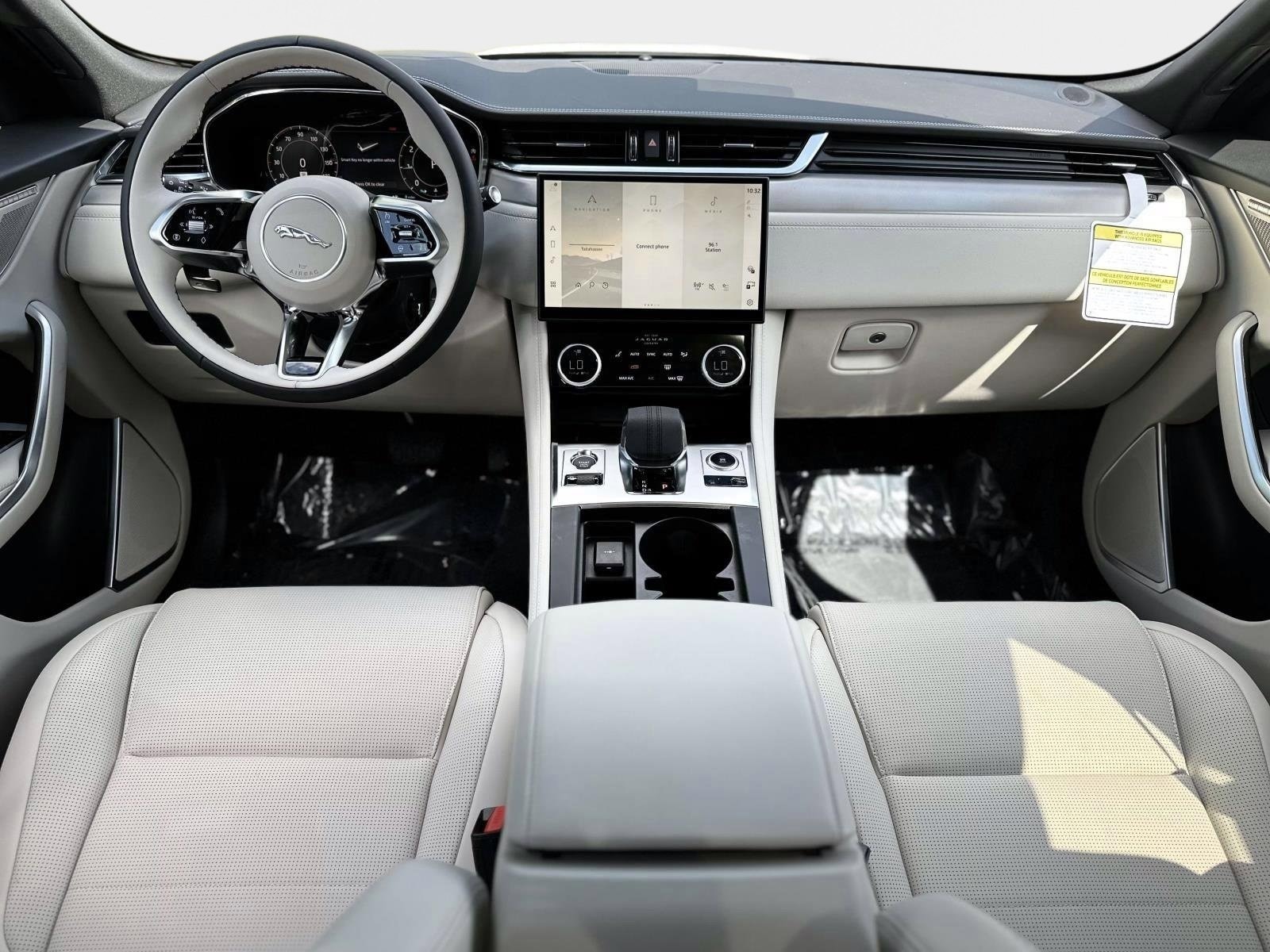 2026 Jaguar F-Pace R-Dynamic S - Photo 10