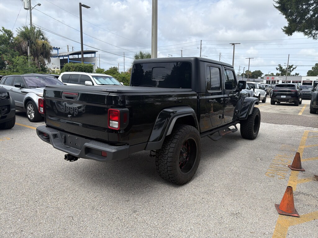 Used 2022 Jeep Gladiator Sport Truck Crew Cab