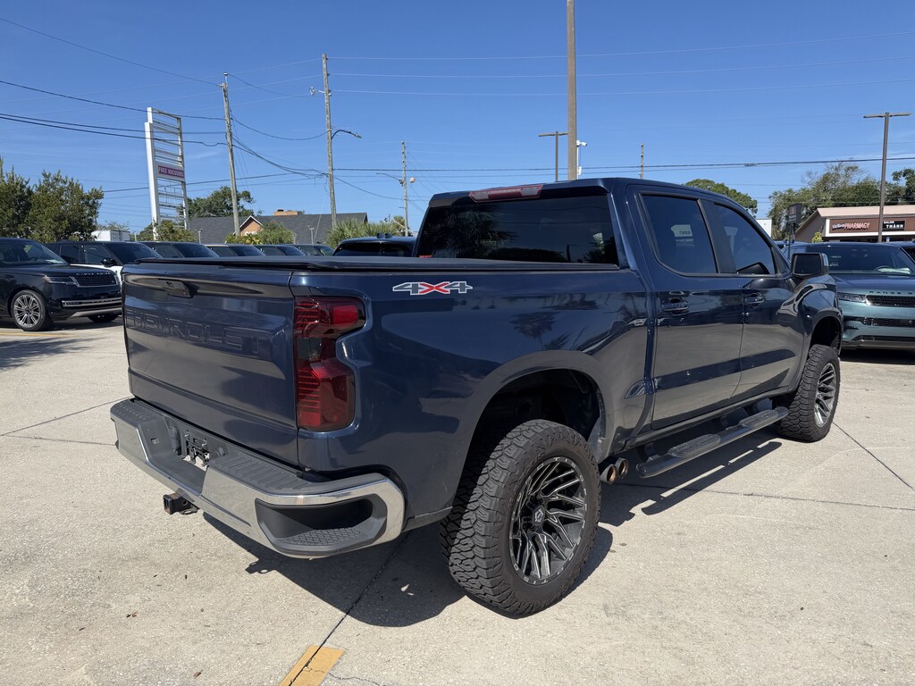 Used 2021 Chevrolet Silverado 1500 LT Truck Crew Cab