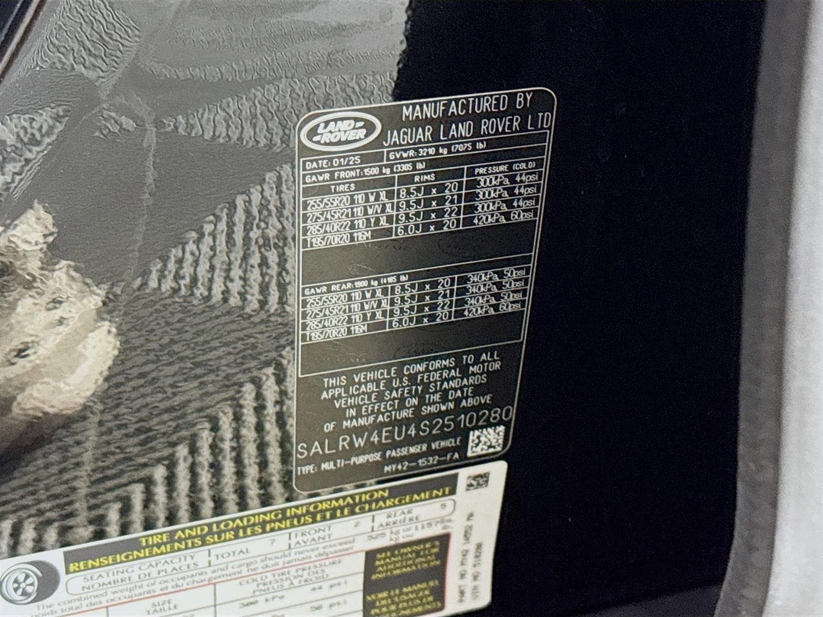 2025 Land Rover Discovery Metropolitan Edition - Photo 34