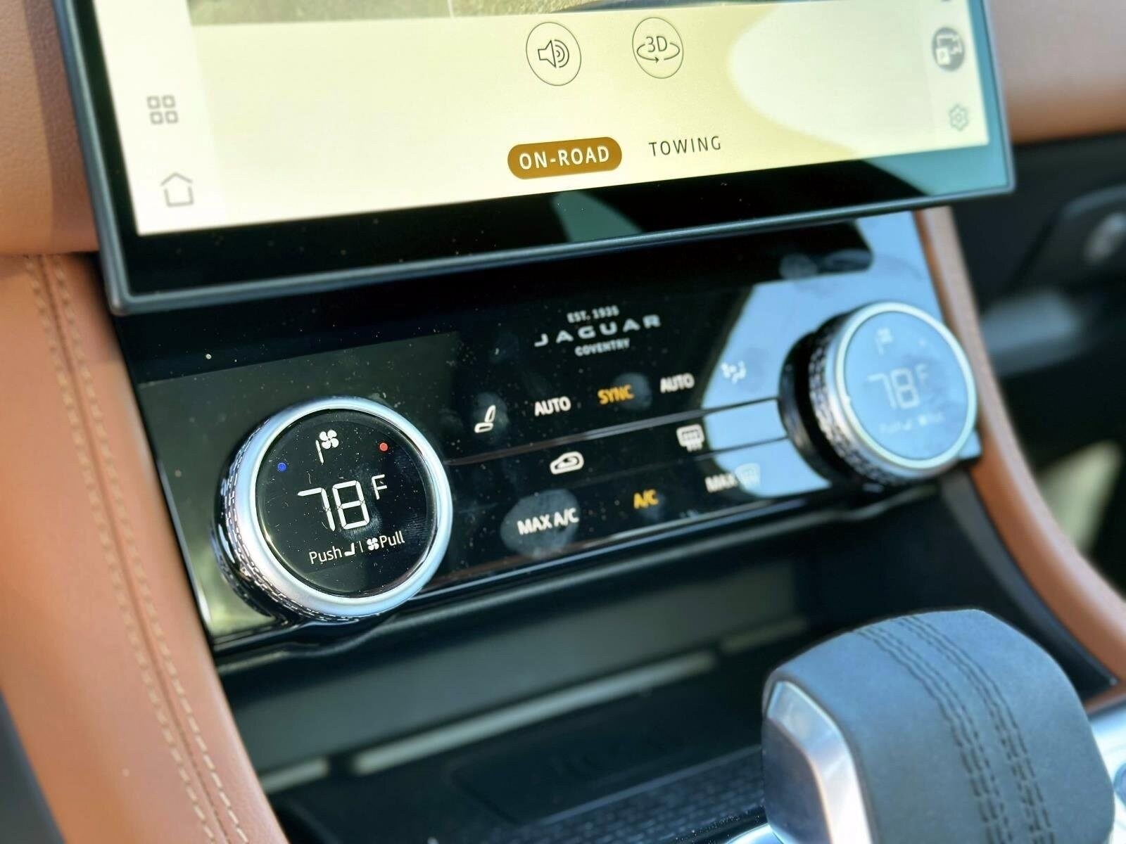 2026 Jaguar F-Pace R-Dynamic S - Photo 18
