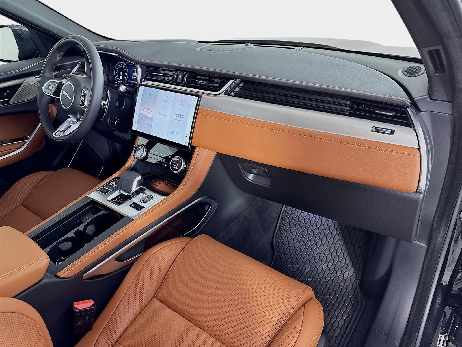 2026 Jaguar F-Pace R-Dynamic S - Photo 31