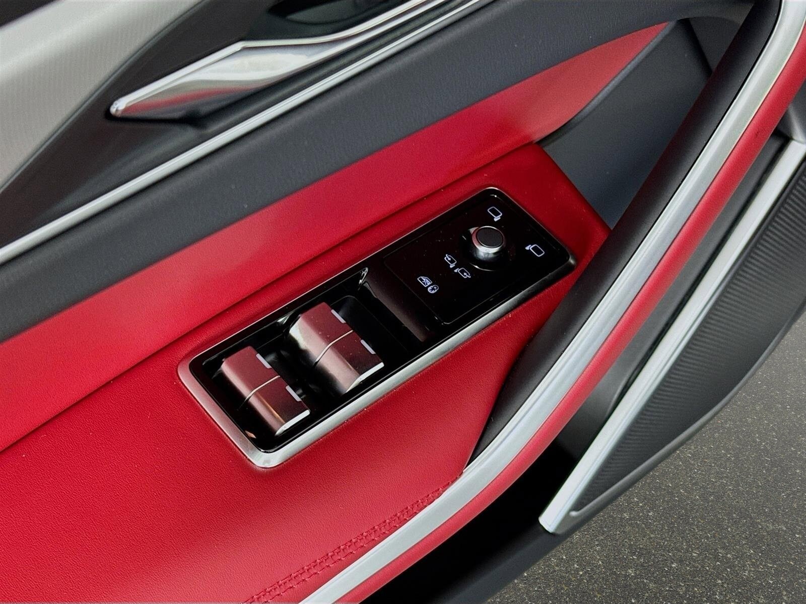 2026 Jaguar F-Pace R-Dynamic S - Photo 20