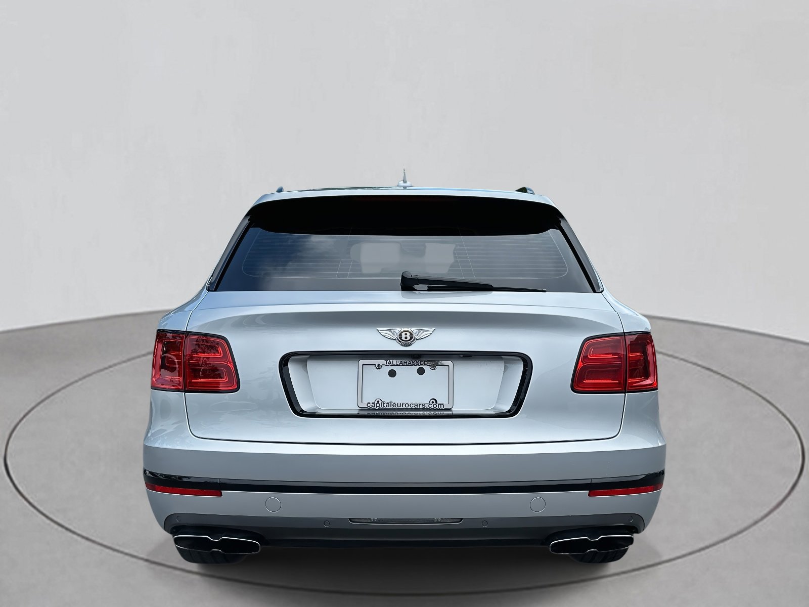 2020 Bentley Bentayga V8 photo 2