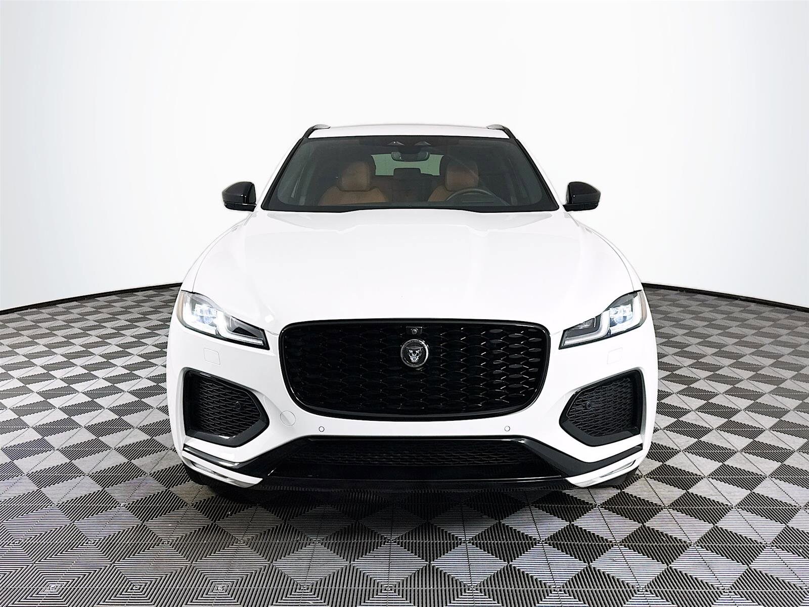 2026 Jaguar F-PACE P400 R-Dynamic S photo 2