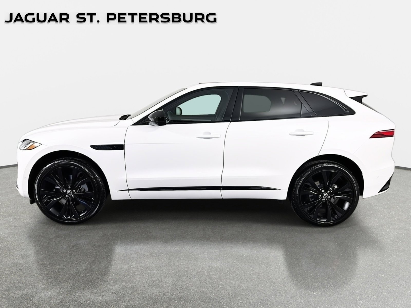 2026 Jaguar F-Pace R-Dynamic S - Photo 8