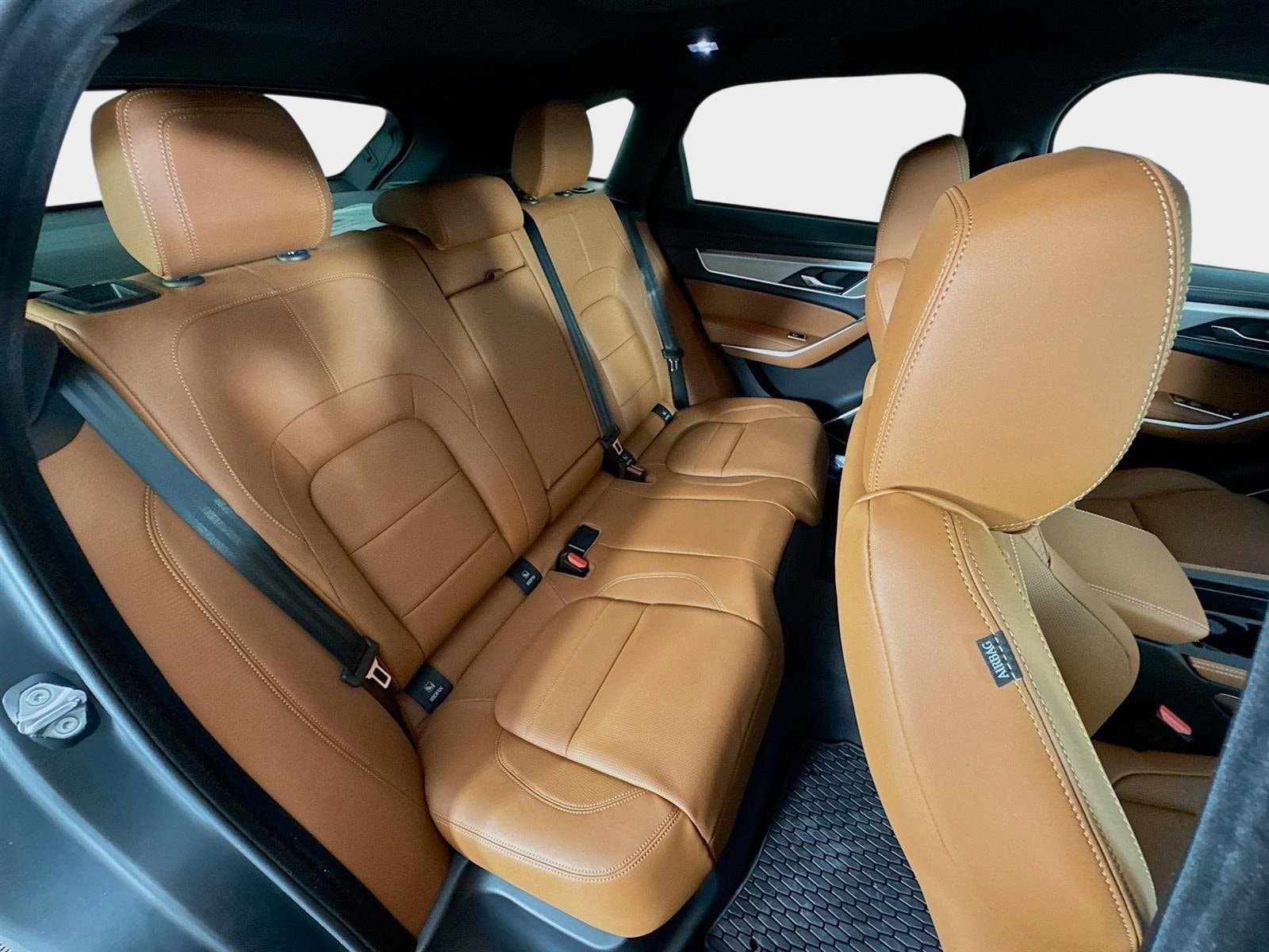 2026 Jaguar F-Pace R-Dynamic S - Photo 29