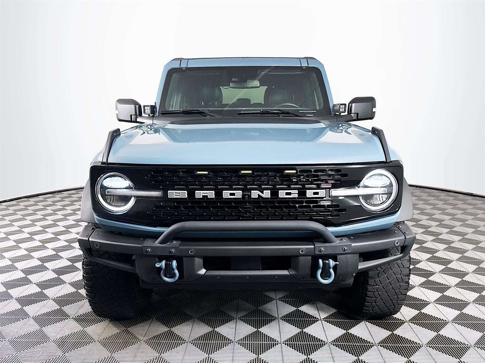 2022 Ford Bronco Wildtrak photo 2