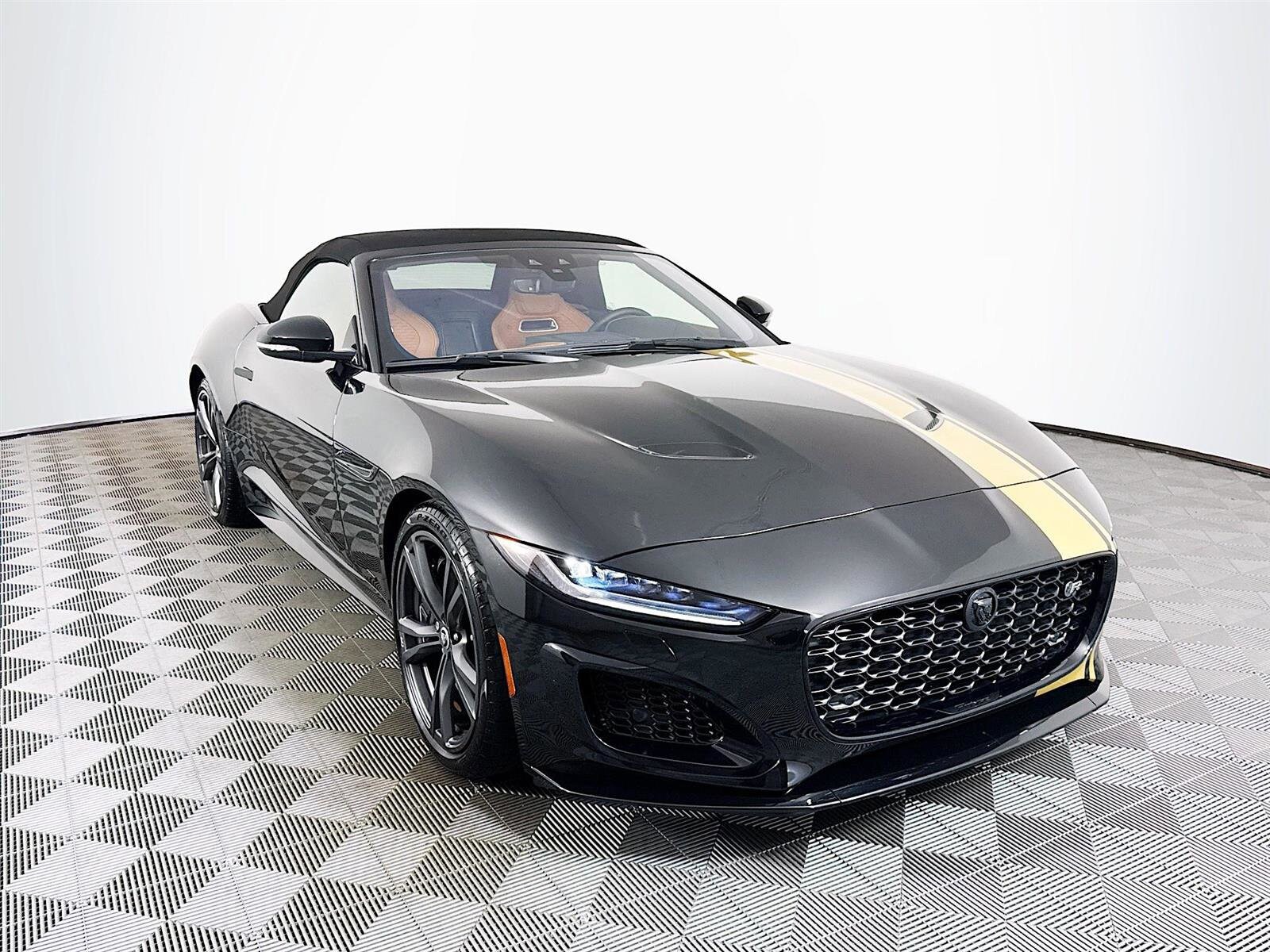 2024 Jaguar F-TYPE P575 R R75 photo 3