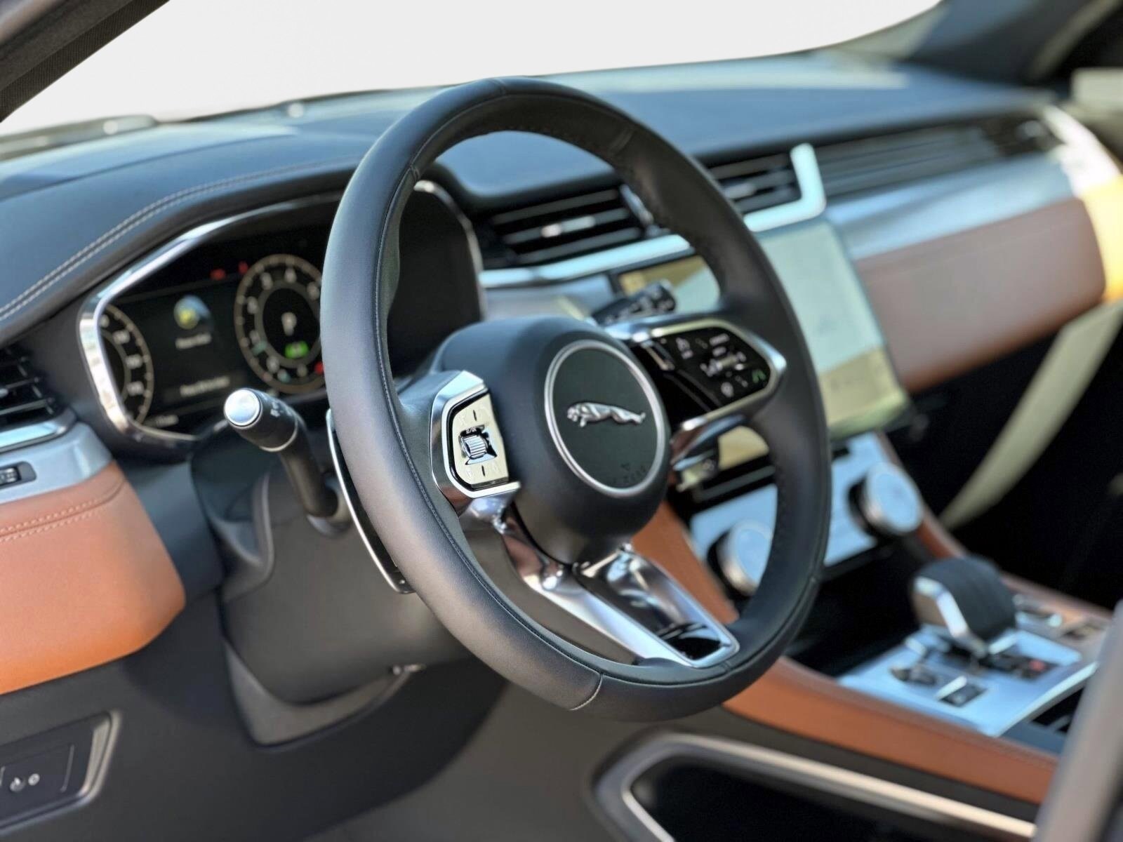 2026 Jaguar F-Pace R-Dynamic S - Photo 25