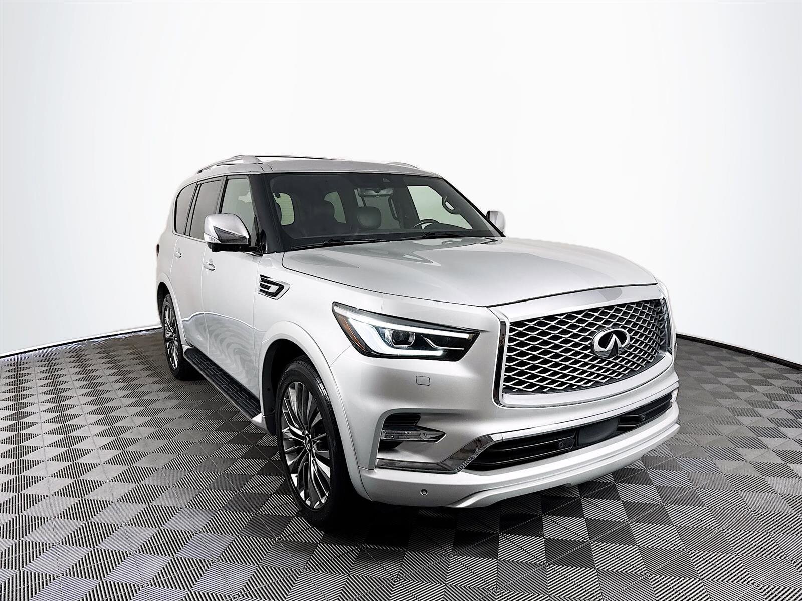 2021 Infiniti QX80 Sensory photo 3