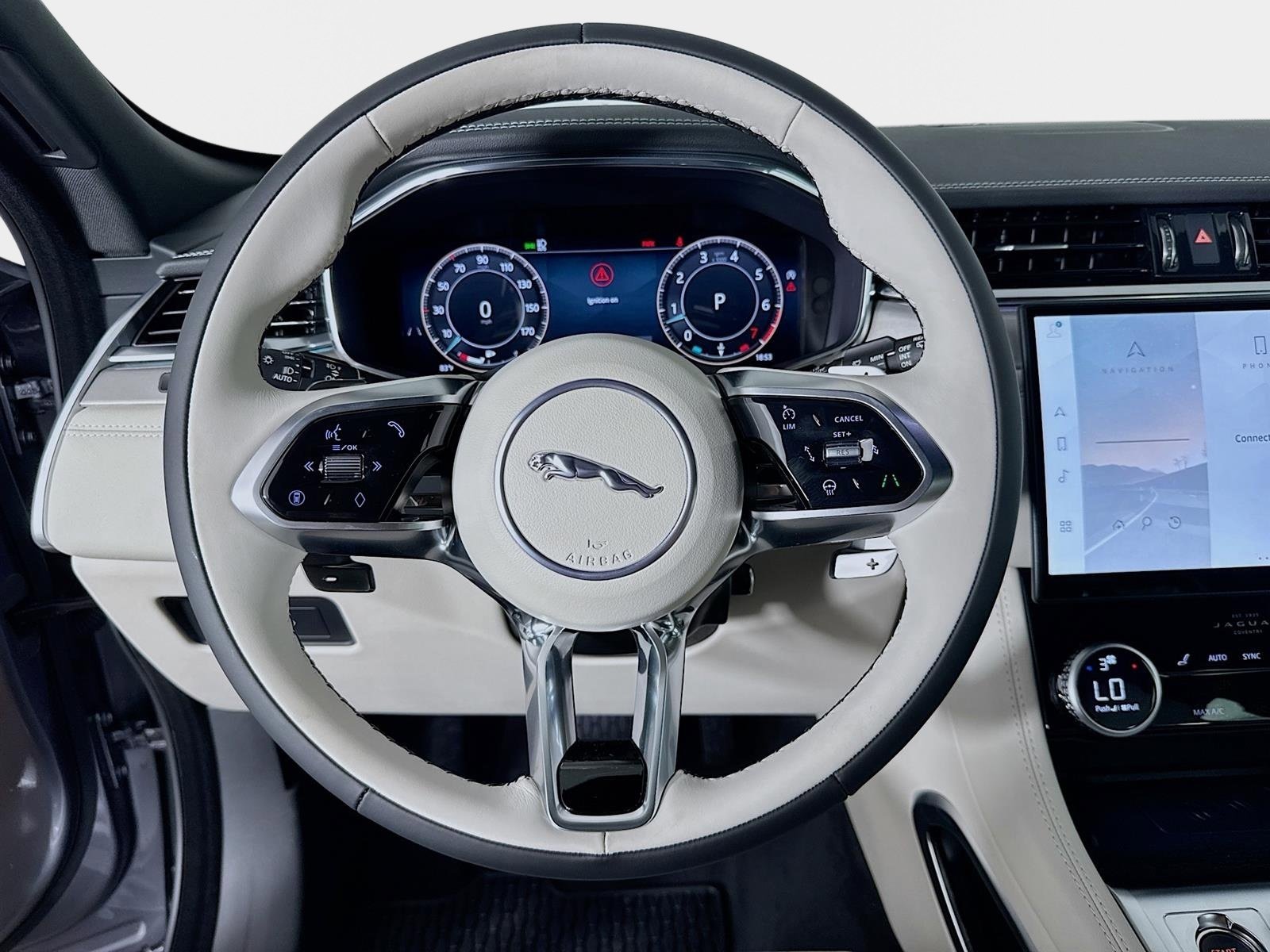 2026 Jaguar F-Pace R-Dynamic S - Photo 11