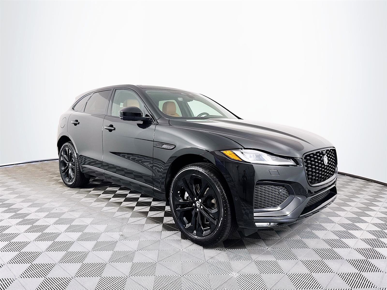2026 Jaguar F-PACE P250 R-Dynamic S photo 3