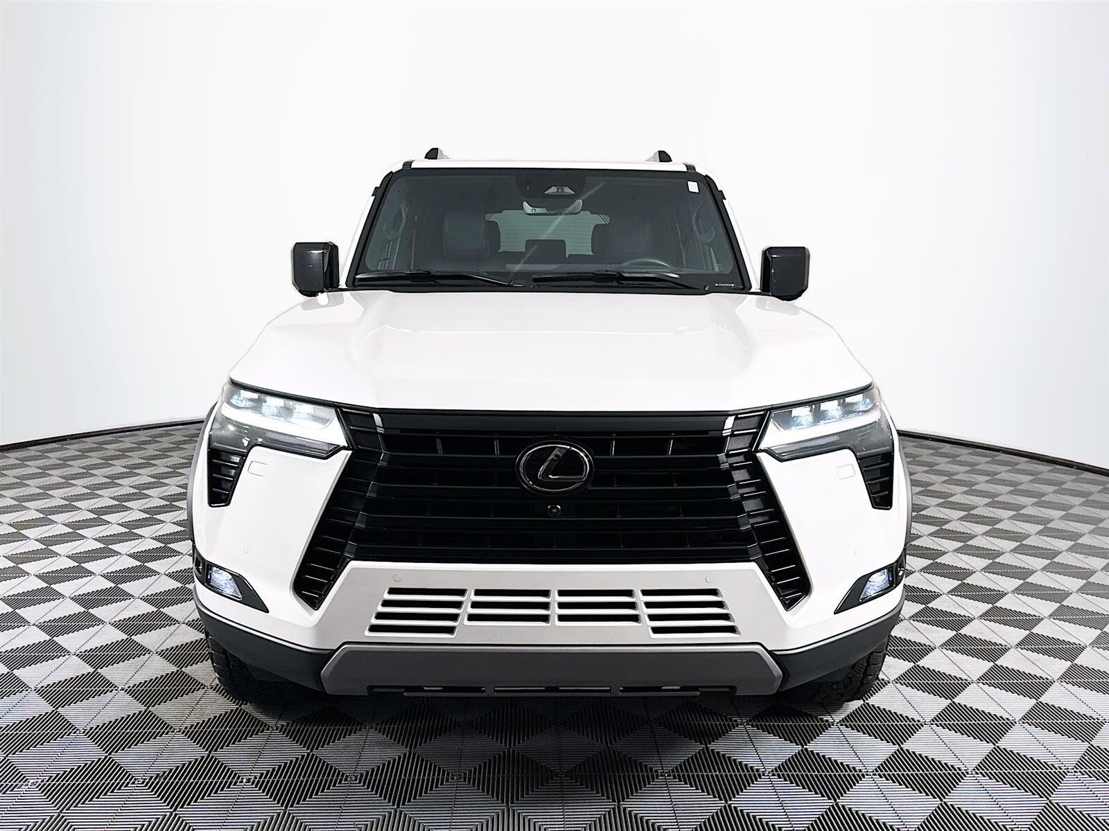2024 Lexus GX 550 Overtrail photo 2
