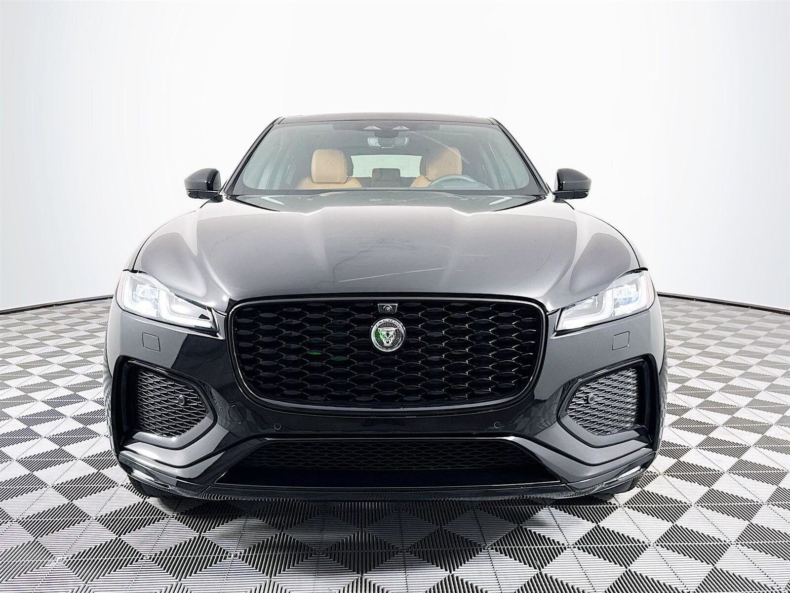 2026 Jaguar F-PACE P250 R-Dynamic S photo 2