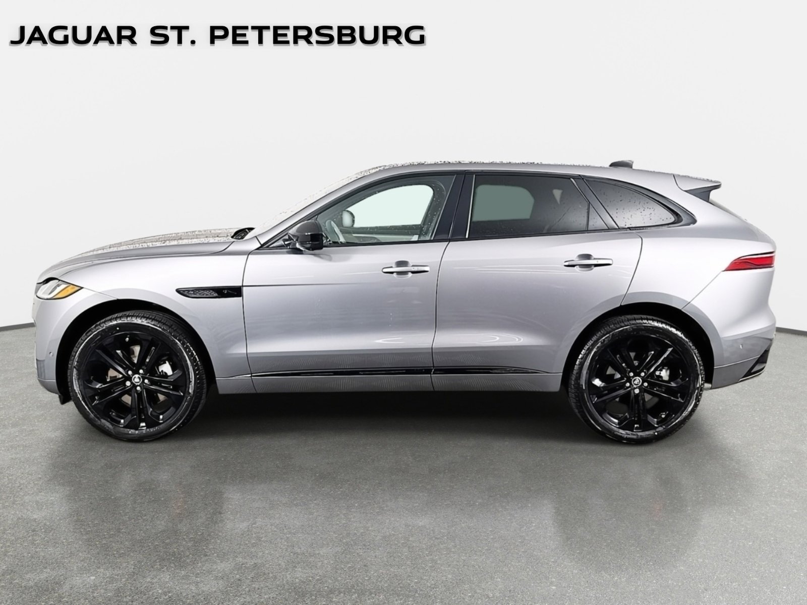 2026 Jaguar F-Pace R-Dynamic S - Photo 7