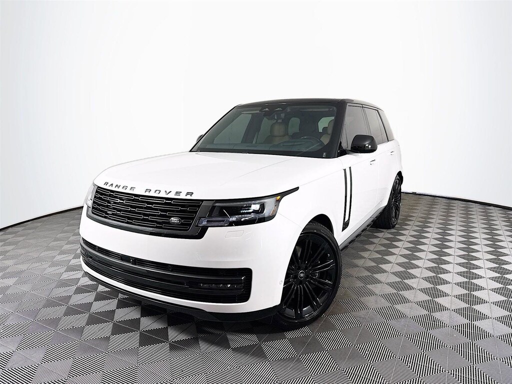 Used 2025 Land Rover Range Rover P530 SE SUV