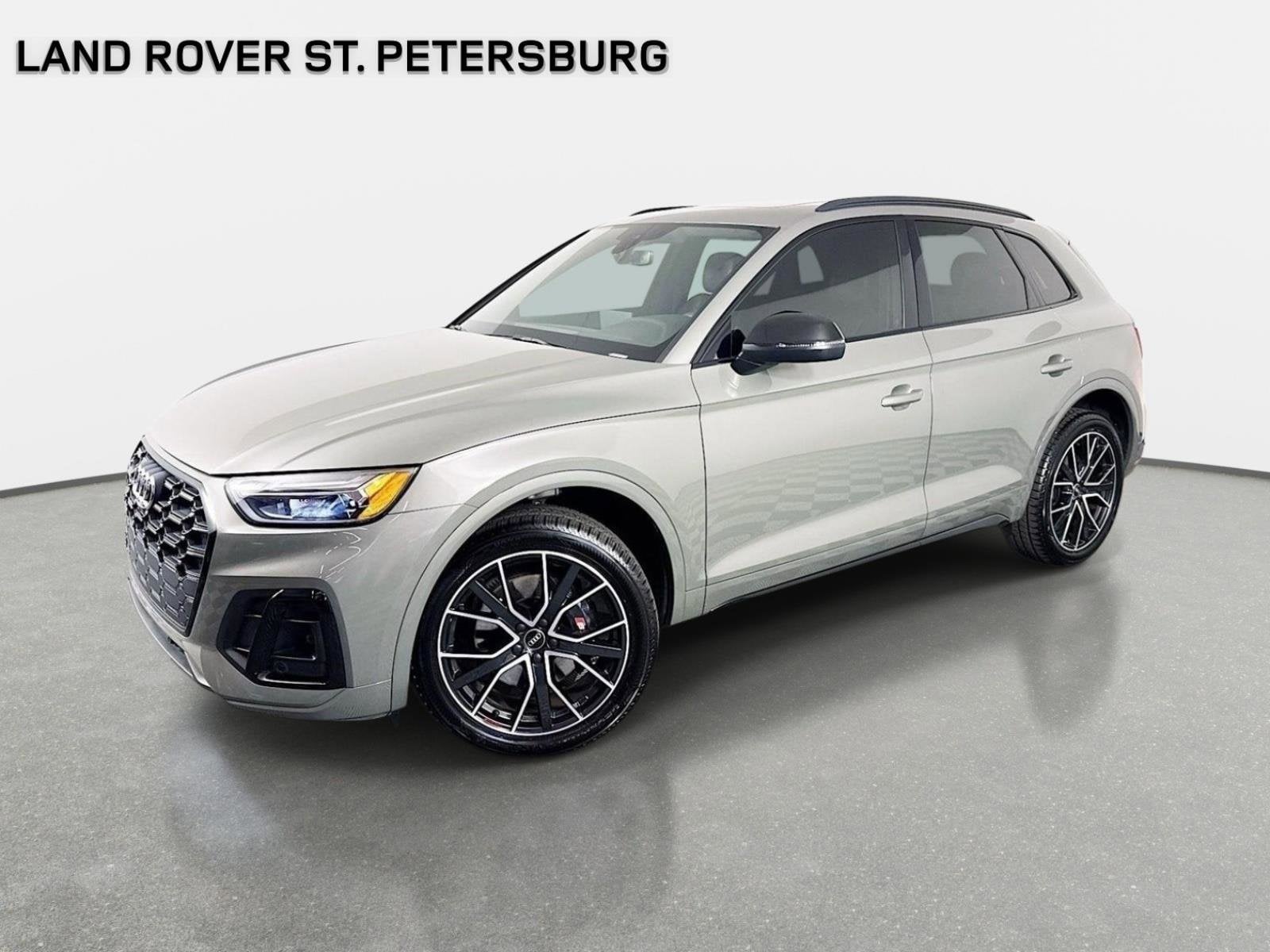 2023 Audi SQ5 Premium Plus's photo
