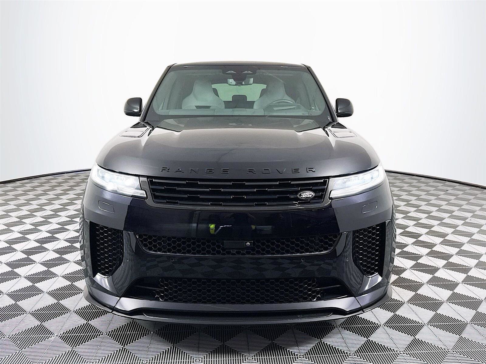 2025 Land Rover Range Rover Sport photo 2