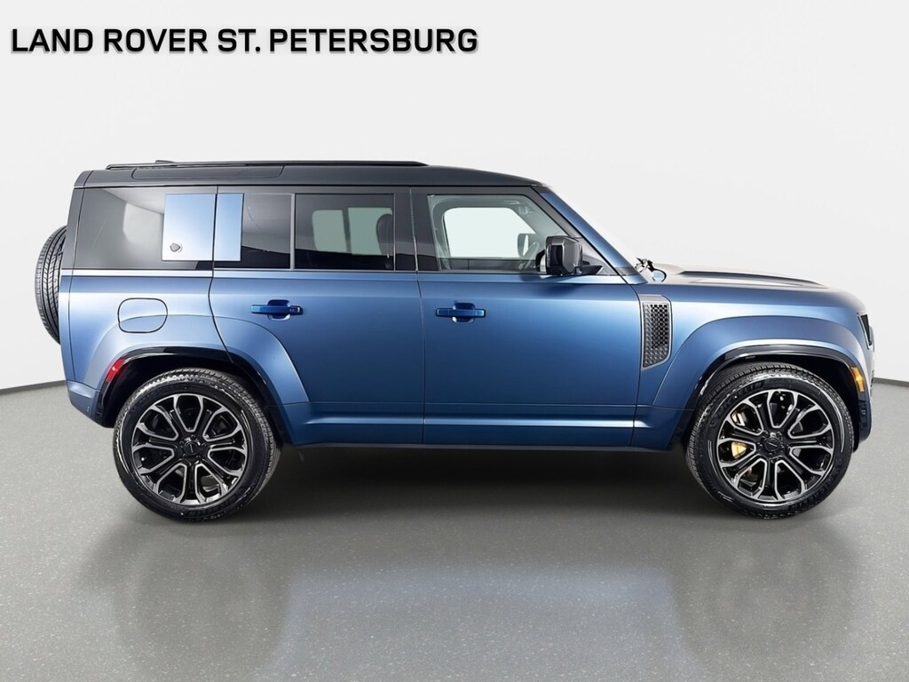 New 2026 Land Rover Defender 110 OCTA 110 P635 OCTA