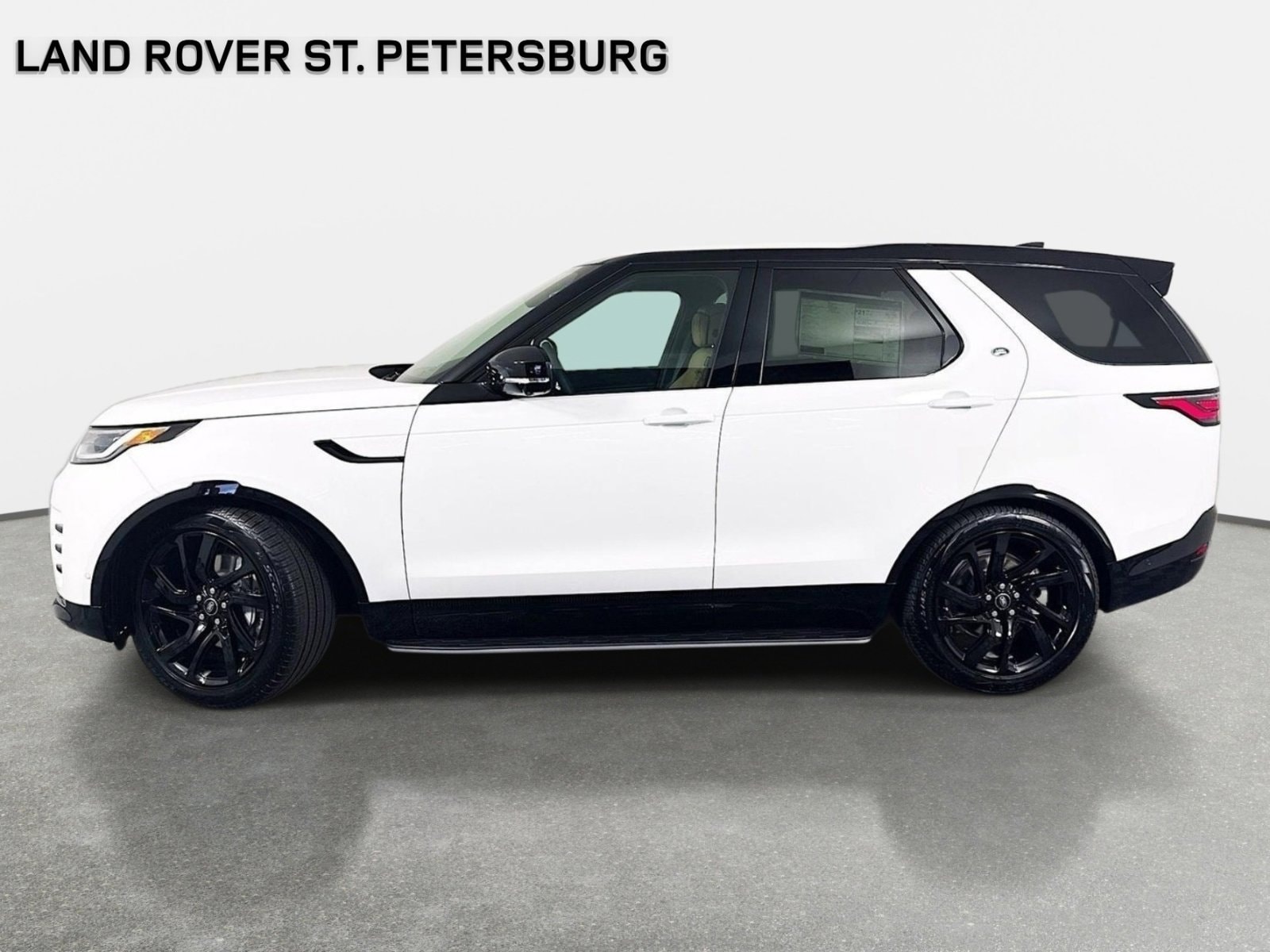 2025 Land Rover Discovery Dynamic SE - Photo 8