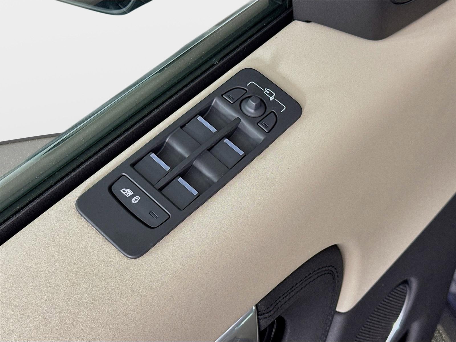 2025 Land Rover Discovery Sport S - Photo 20