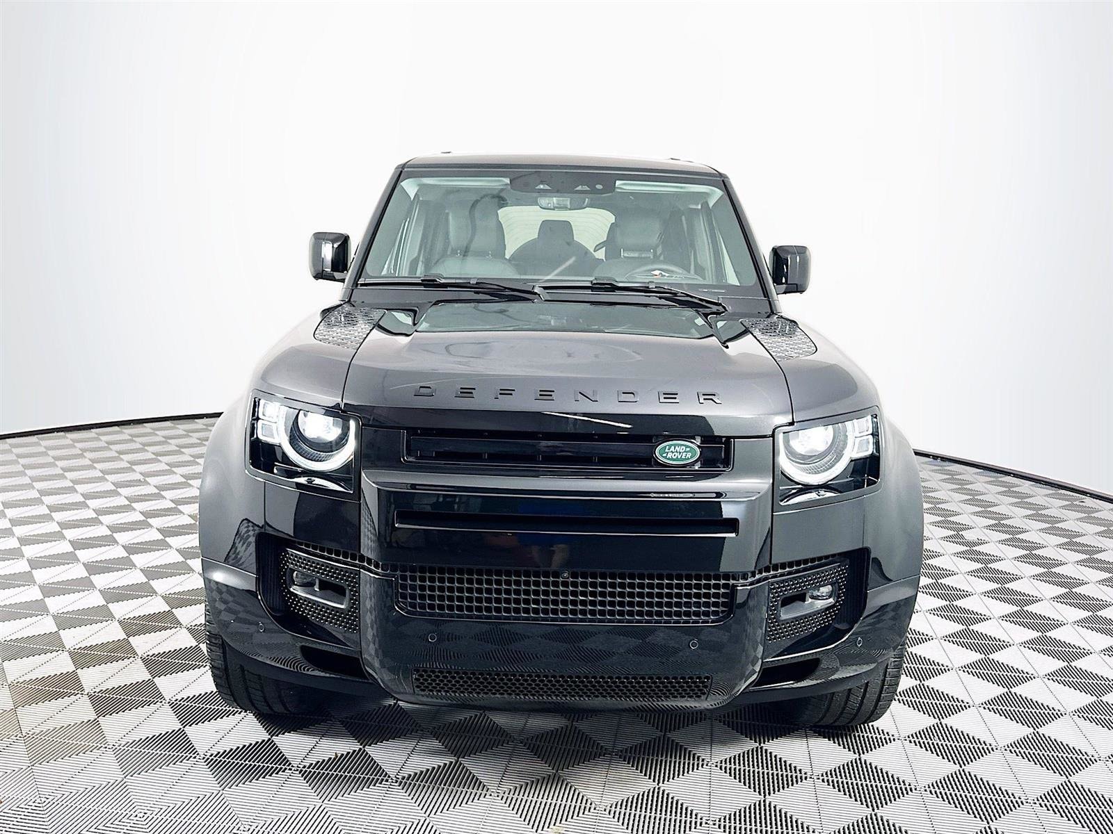 Used 2025 Land Rover Defender X-Dynamic SE with VIN SALE2FEU2S2389450 for sale in Saint Petersburg, FL