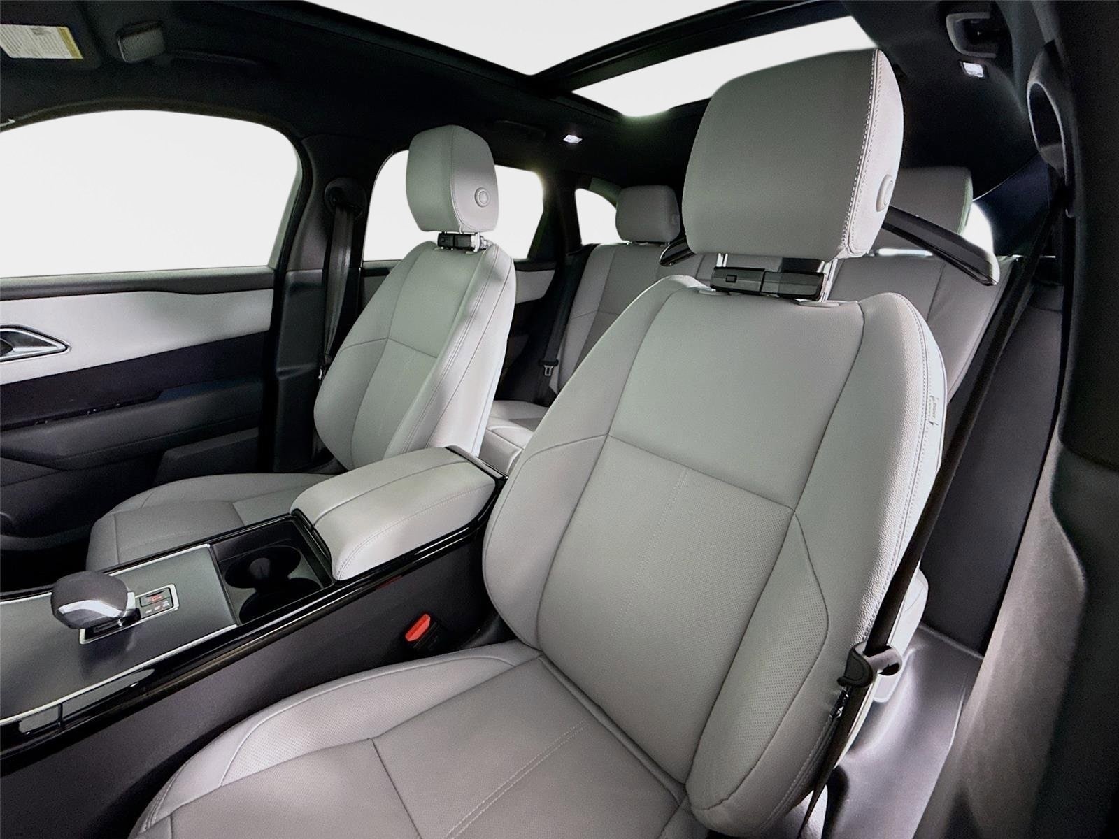 2026 Land Rover Range Rover Velar Dynamic SE - Photo 11