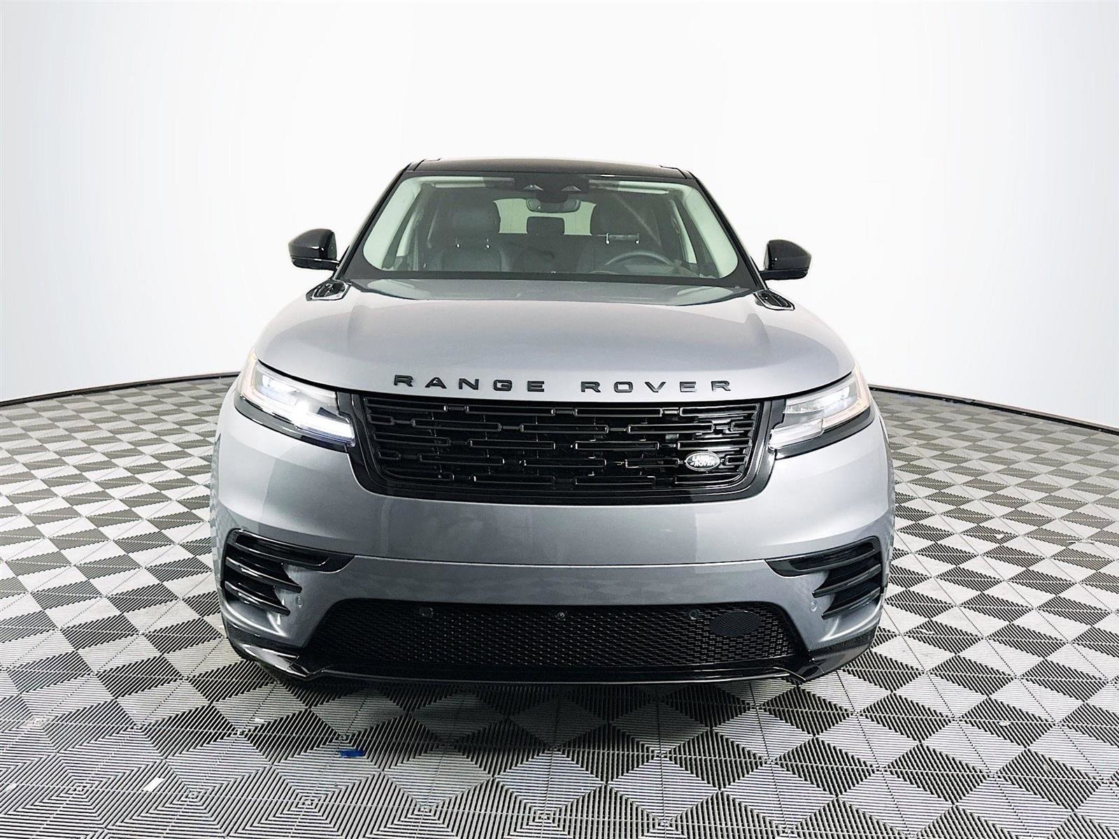 Used 2025 Land Rover Range Rover Velar Dynamic SE with VIN SALYL2EX5SA393091 for sale in Saint Petersburg, FL