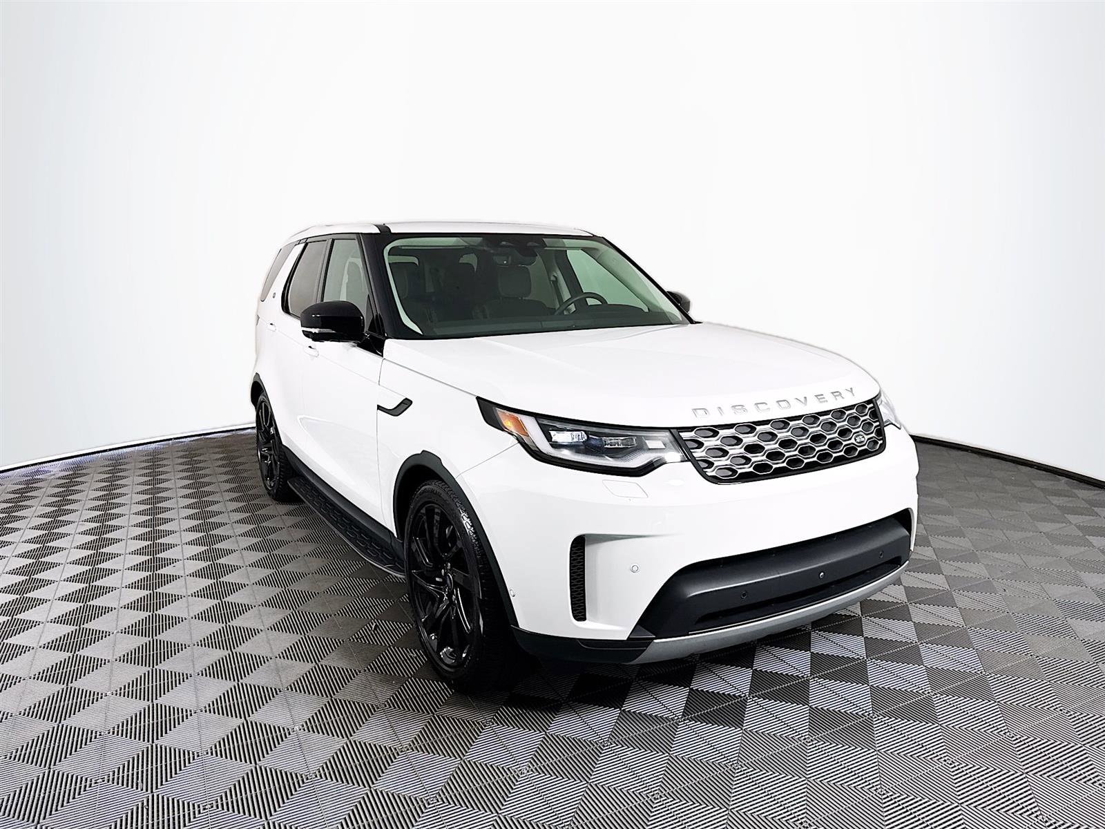 2024 Land Rover Discovery SUV  2024 Land Rover Discovery SUV