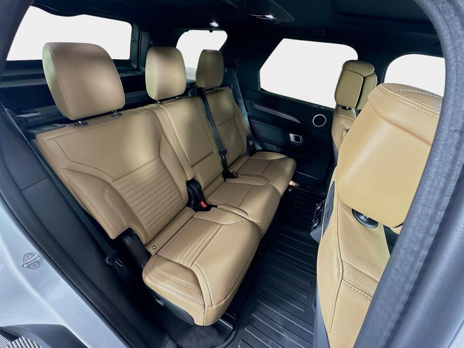 2025 Land Rover Discovery Dynamic SE - Photo 29