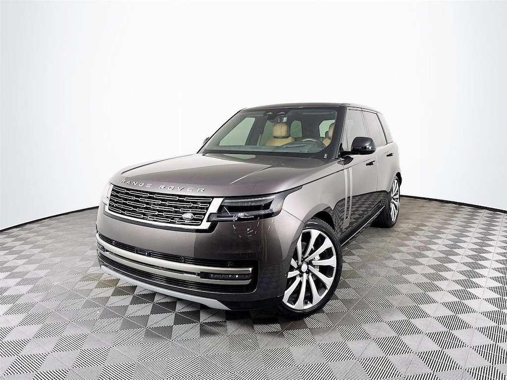 New 2025 Land Rover Range Rover SE SUV