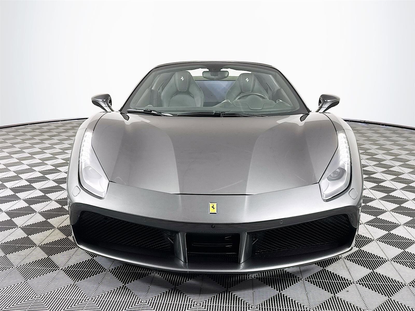 2019 Ferrari 488 Spider photo 2