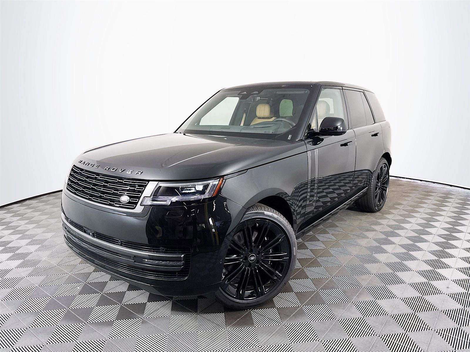 2025 Land Rover Range Rover SE's photo