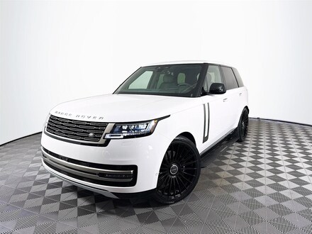 2025 Land Rover Range Rover SE SUV